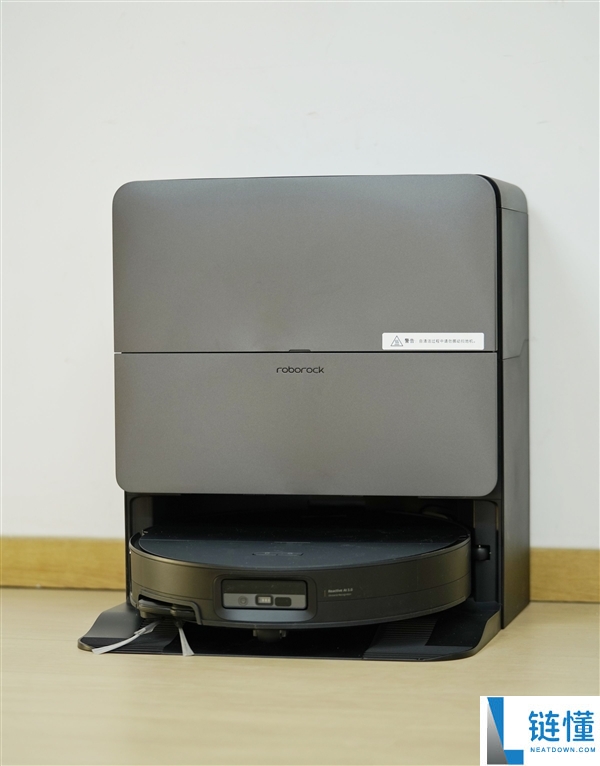 最高8.8cm越障,石头自洁净扫拖机械人G30S Pro图赏
