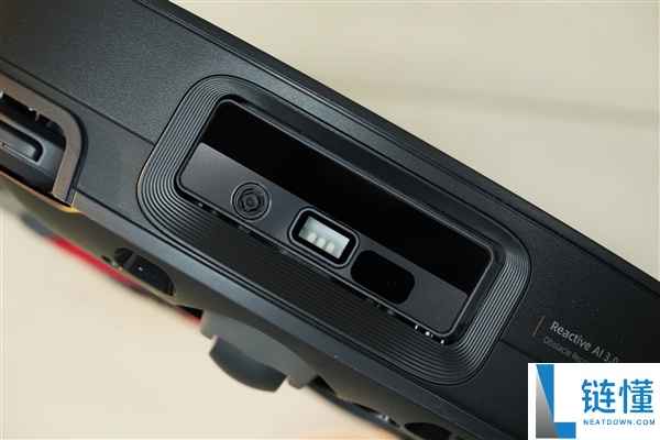 最高8.8cm越障,石头自洁净扫拖机械人G30S Pro图赏