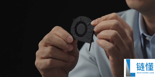 华为李小龙拆解MatePad Edge:揭秘28W电脑级机能开释关头