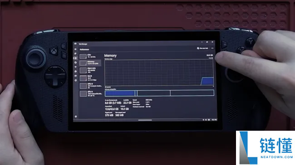 官方不给本人造,大神暴力改装ROG Xbox掌机X:24GB内存暴涨至64GB