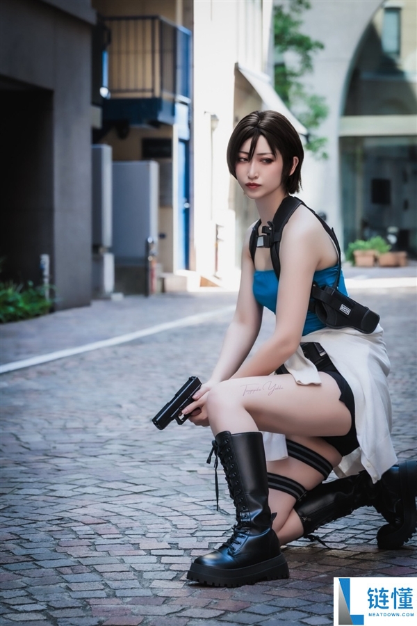 《生化危机》吉尔Cos美照：玩家盛赞