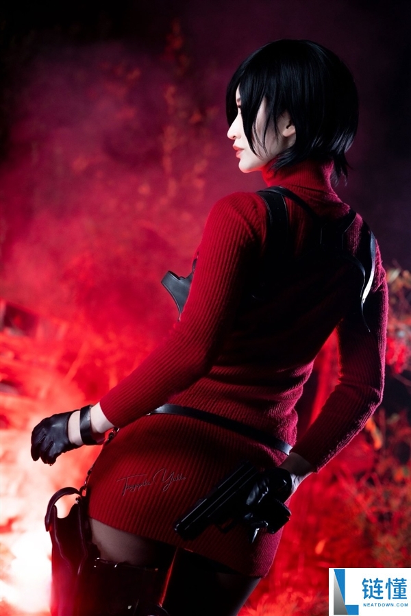 《生化危机》吉尔Cos美照：玩家盛赞