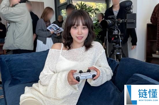 性感韩星金采源任PS形象大使,最爱游戏竟是《宇宙机械人》
