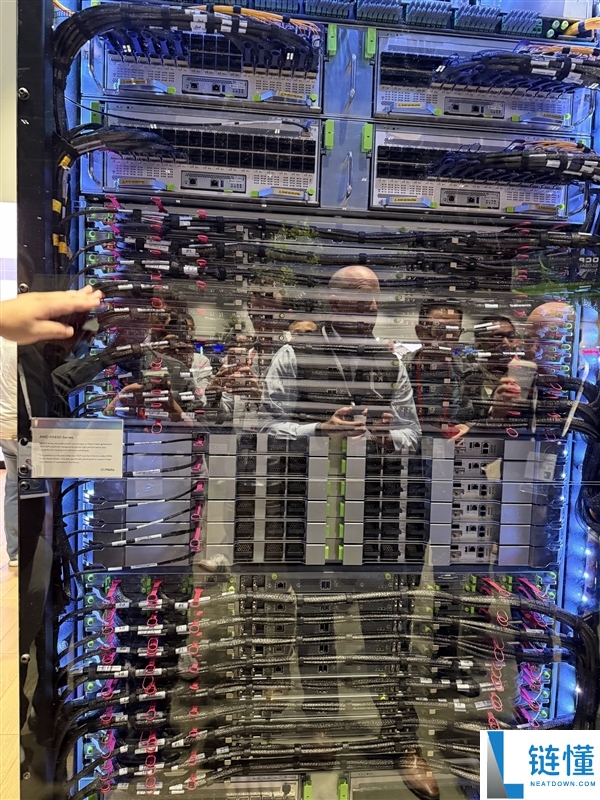 AMD营收高于预期 股价下跌