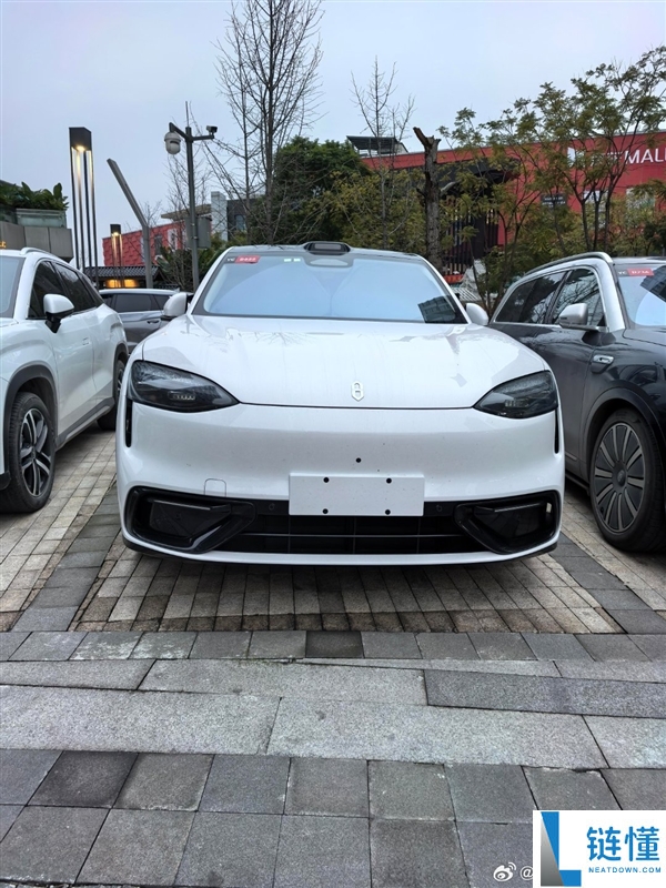 25万价位的大爆款来了 全新问界M6实车多方位展现