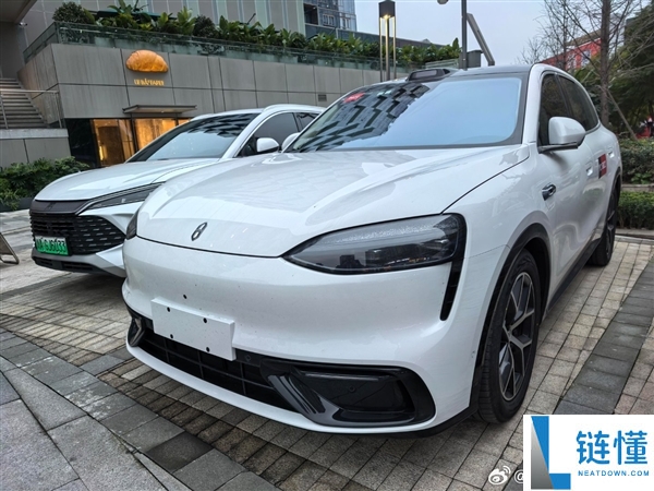 25万价位的大爆款来了 全新问界M6实车多方位展现
