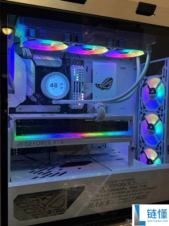 男人1.5万买RTX 5080 作废定单后仍被送到：亚马逊为何白送 本身毛病要买单