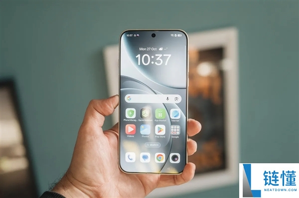 机圈望远镜来了 OPPO Find X9 Ultra工程机偷跑：支撑10倍光变