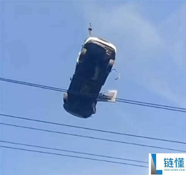 干了20年路途救济 没想到我会在电线杆上“摘”下一辆车