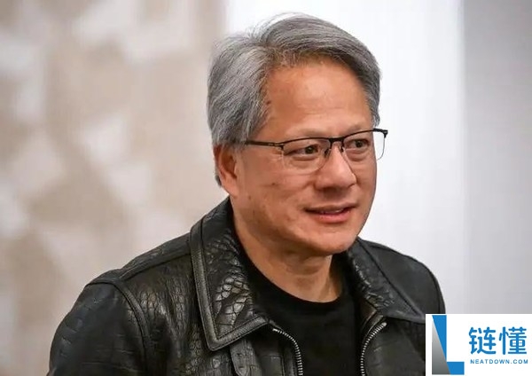 黄仁勋跌出全球前十大富翁榜单 以后小我财产约1万亿元