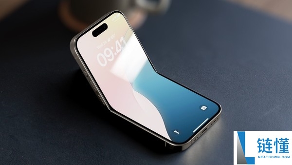 苹果翻盖式折叠屏iPhone暴光：竖折叠新形状正在路上