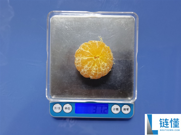 过年狂炫砂糖橘 我妈说我脸黄得像村口大黄狗