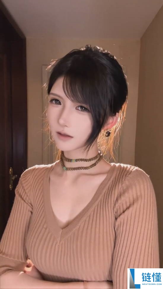 抖音第一蒂法素颜暴光,网友：老天爷赏饭吃