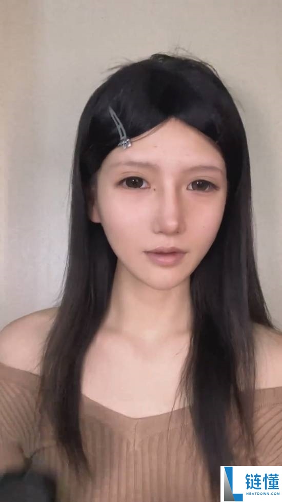抖音第一蒂法素颜暴光,网友：老天爷赏饭吃