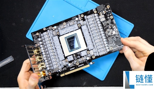 RTX 5090魔改增添第二个16针供电接口 第二天：卒,