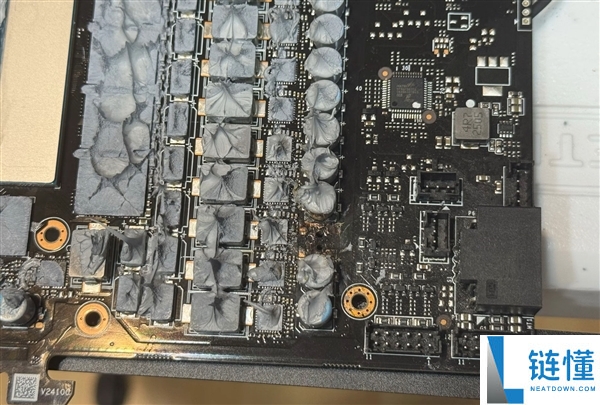 RTX 5090魔改增添第二个16针供电接口 第二天：卒,