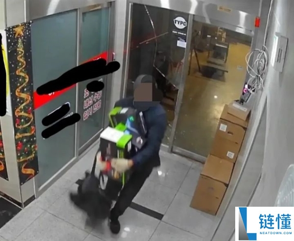 小偷破门而入电脑店偷走三张显卡：价值近10万元,