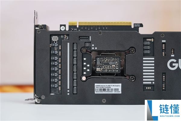 四张英特尔锐炫Pro B60显卡加持,长城世恒X-AIGC任务站图赏