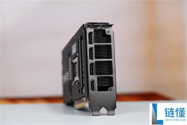 四张英特尔锐炫Pro B60显卡加持,长城世恒X-AIGC任务站图赏
