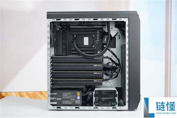 四张英特尔锐炫Pro B60显卡加持,长城世恒X-AIGC任务站图赏