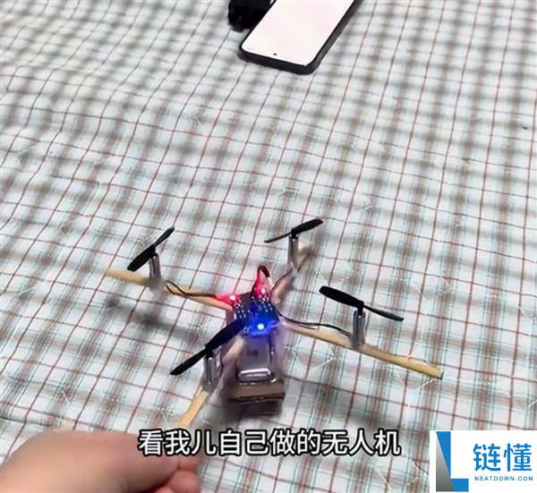 高手在民间,男孩用筷子做的无人性能起飞 网友笑谈俄罗斯看到要狂下单