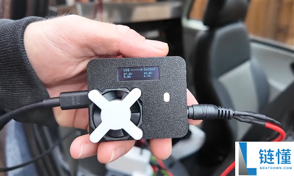 博主用500颗电子烟电池打造汽车动力电池：支撑USB-C充电