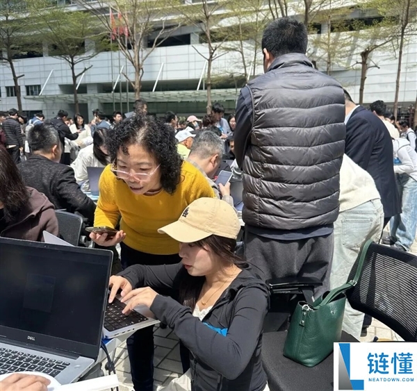 鹅厂门口爆满了,腾讯工程师在总部楼下收费装置OpenClaw