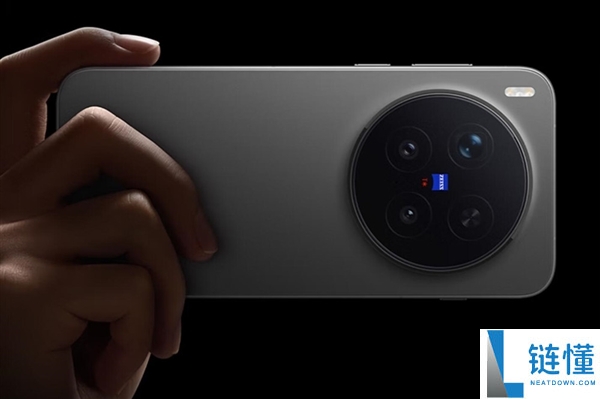 最强天玑影象旗舰,vivo X300 Pro全系新增卫星通讯版:5699元起