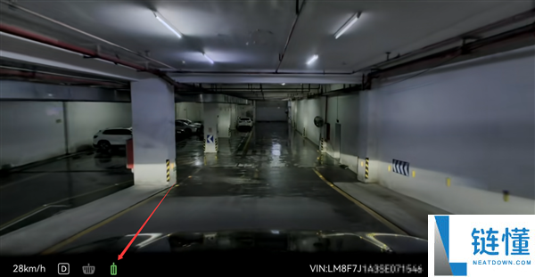 问界M7车主控告车库撞墙 网友秒破案：环氧地坪+水 下坡还自动加快