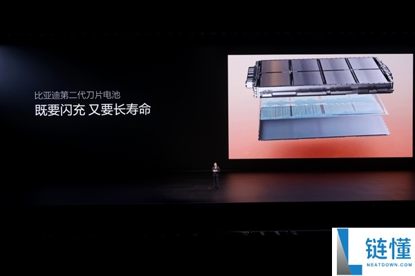 比亚迪闪充冲破“不成能三角”：充的快 不伤电池还能保证保险