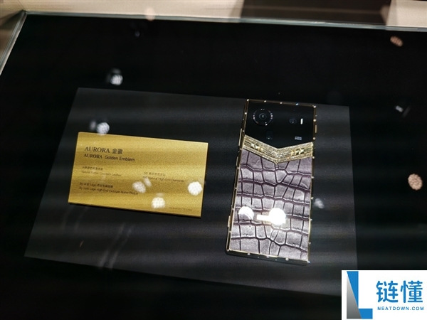 追觅首款旗舰手机表态：外型豪华 黄金版价钱超10万元