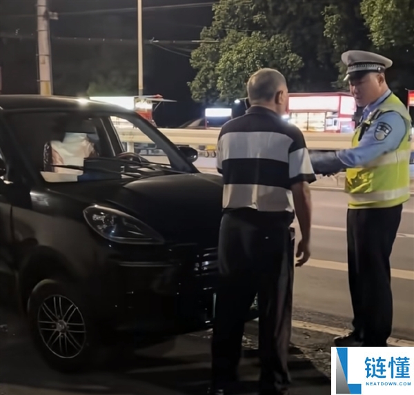 山寨豪车老头乐热销乡村：一万开走“疾驰宝马” 解禁后可达80码