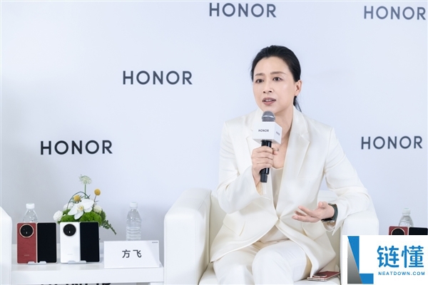 光荣CEO李健专访：Magic V6折叠屏登顶背地,是一场关于“敢分歧“的计谋包围