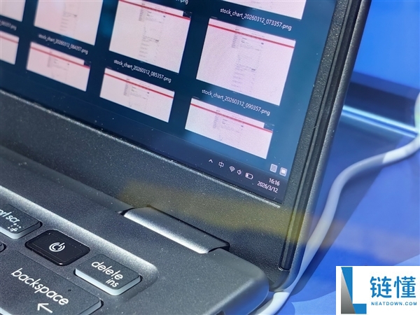 x86条记本续航34.8小时,终究晓得Intel Panther Lake为啥这么牛了