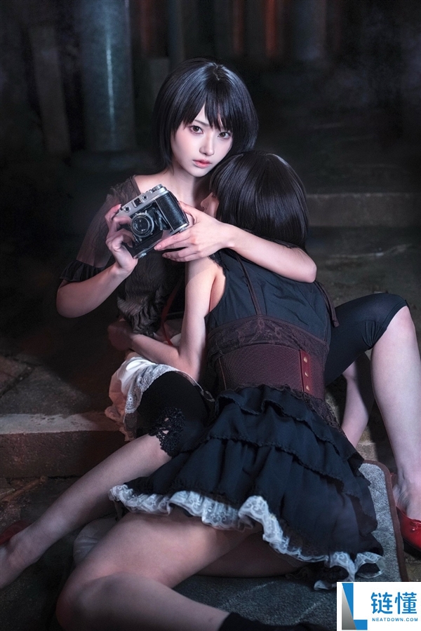 《零红蝶：重制版》Cos美图合集：西服姐妹花真棒