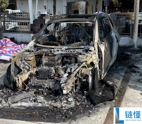疾驰EQB自熄灭成壳 车主：厂家拖了2个月才处置 代步车也没有