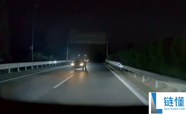 高速上硬着头皮逆行都不报警,司机奇葩答复：这么晚了不想费事你们