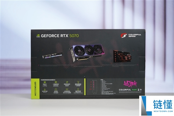 嘻哈涂鸦太吸睛,七彩虹RTX 5070 Ultra OC 12GB图赏
