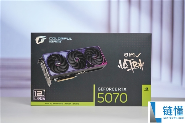 嘻哈涂鸦太吸睛,七彩虹RTX 5070 Ultra OC 12GB图赏