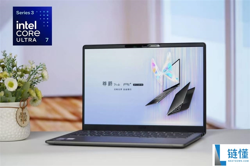 续航超22小时,微星尊爵14 AI+条记本评测：新平台能效惊人 釉月屏Pro本质极佳