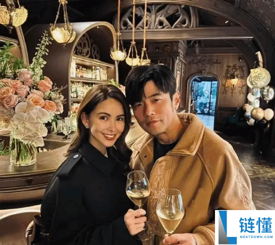 周杰伦初次地下求婚细节：效劳员都是我请来的演员