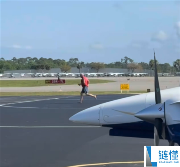 佛罗里达州真不养闲人,男人为看望姐姐 驾车冲进机场劫机