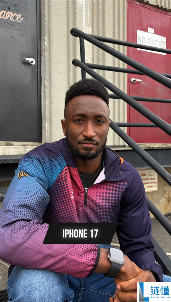 看懵了,初代iPhone到iPhone 17自拍对照 网友吐槽几近一样