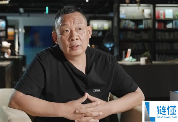 于东来回应退休：只是外观退休了 现实仍是不退
