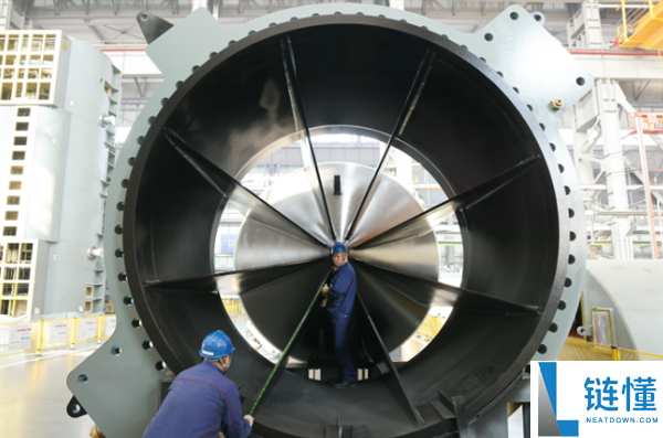 世界最大,水电泄压阀在哈电团体研制成功