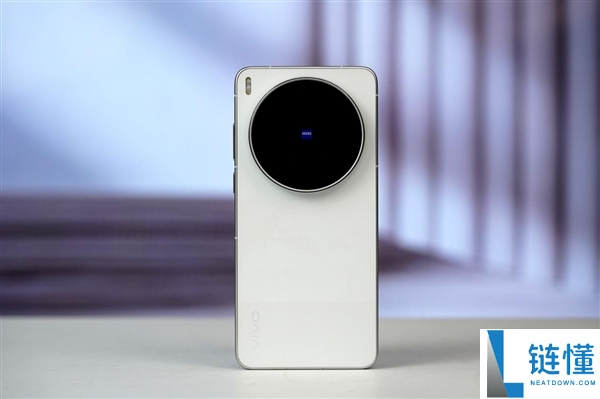 400mm增距镜、直出2亿像素,vivo X300 Ultra摄影师套装图赏