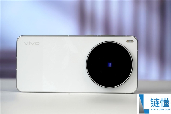 400mm增距镜、直出2亿像素,vivo X300 Ultra摄影师套装图赏