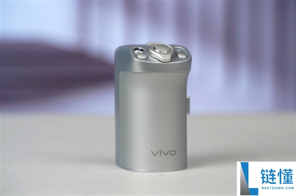 400mm增距镜、直出2亿像素,vivo X300 Ultra摄影师套装图赏