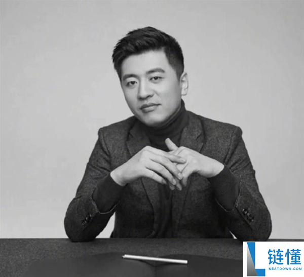 张雪峰出版书本不见其照片 网友满心遗憾 客服回应道尽体面