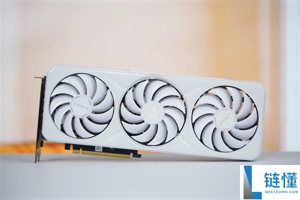 8GB 显卡迎来春天！Intel 新技术硬刚 NVIDIA，显存占用暴降 18 倍